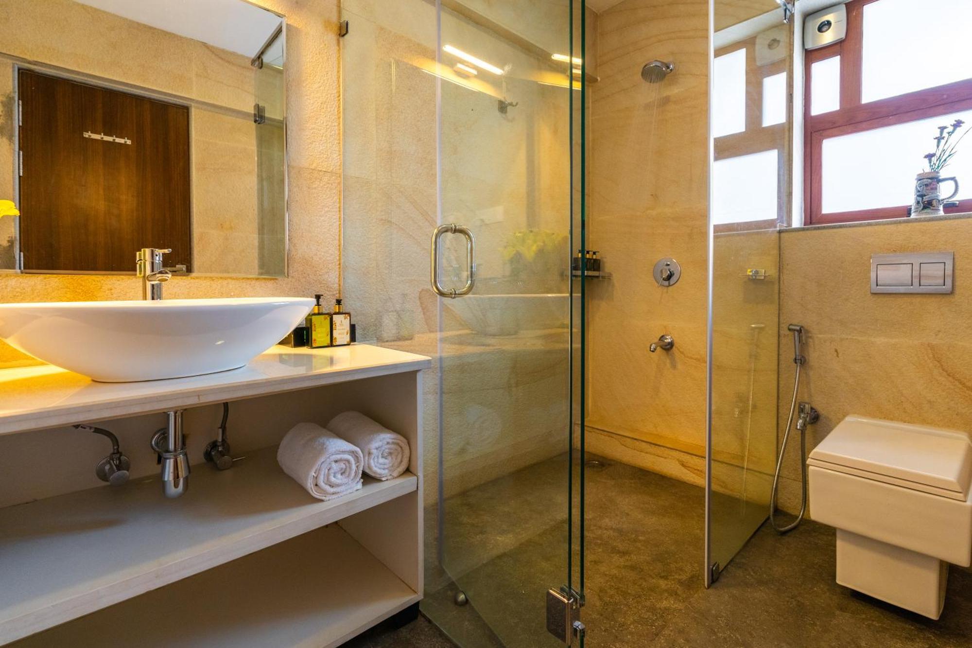 Elivaas 3 Bhk Pvt Pool & Bar - Villa Valerie Oxel Zewnętrze zdjęcie